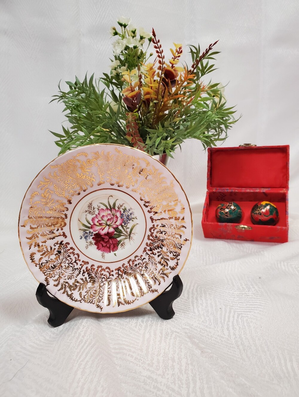 Decorative Gold Floral Accent Saucer Plate- White and Gold
